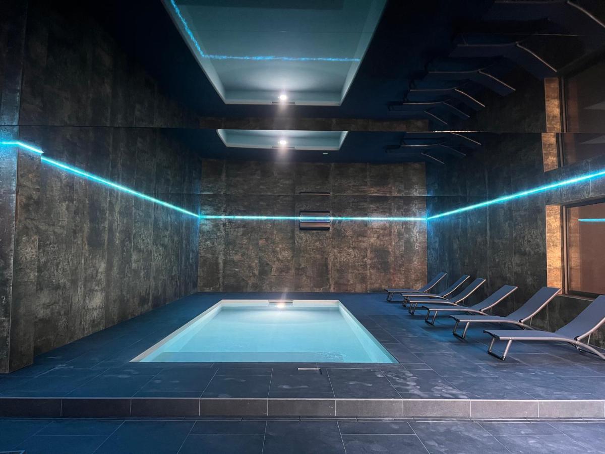 Villa 400M2 Piscine Interieure Tres Calme آجد المظهر الخارجي الصورة