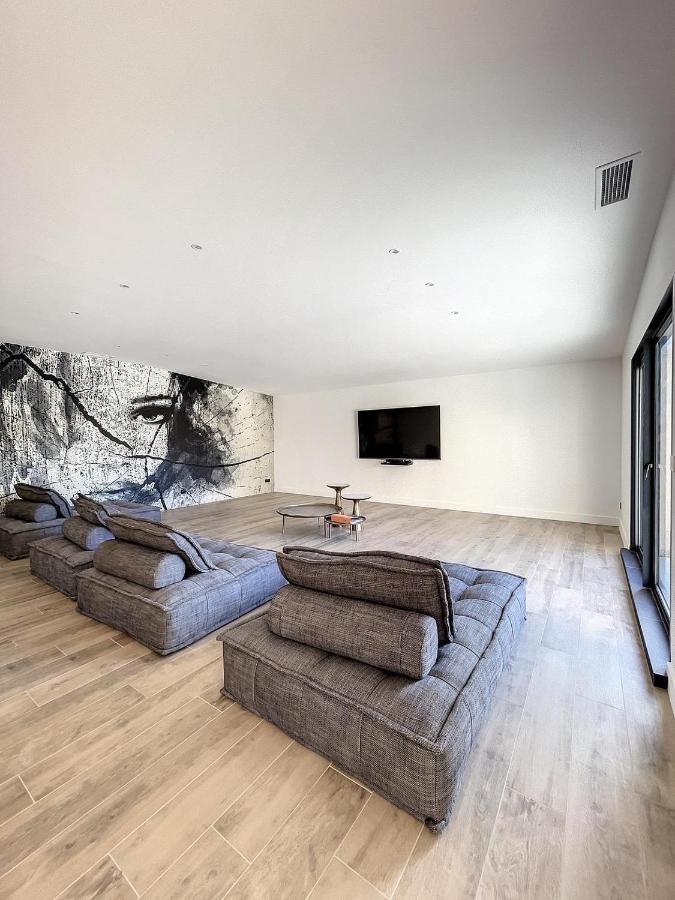 Villa 400M2 Piscine Interieure Tres Calme آجد المظهر الخارجي الصورة