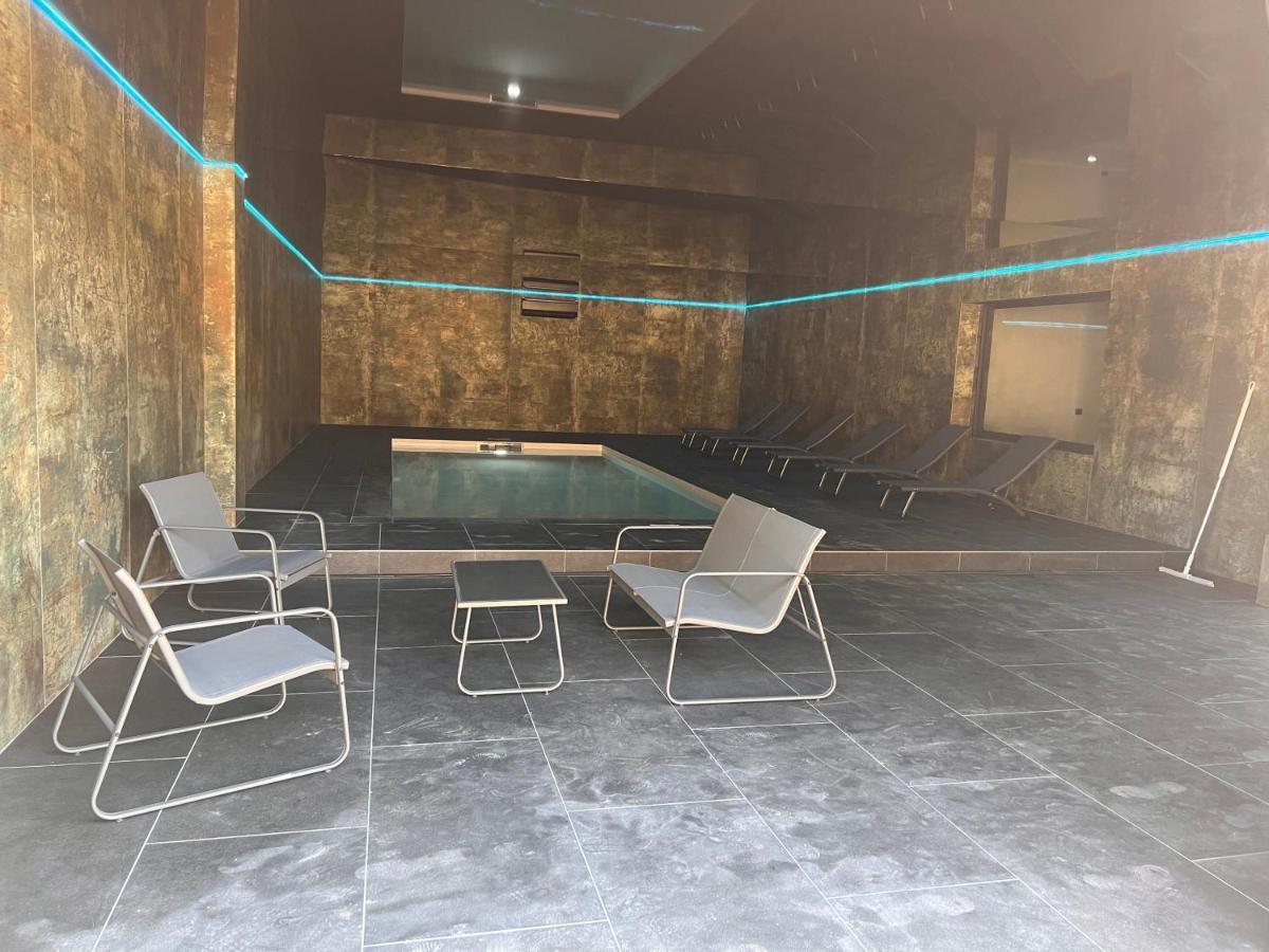 Villa 400M2 Piscine Interieure Tres Calme آجد المظهر الخارجي الصورة