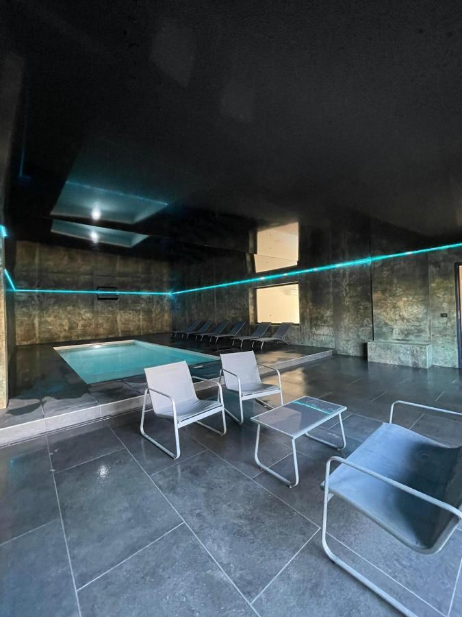 Villa 400M2 Piscine Interieure Tres Calme آجد المظهر الخارجي الصورة